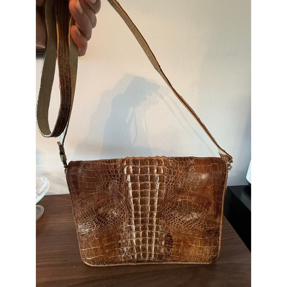 Unbranded Alligator Brown Shoulder Bag Magnetic Closure Zip Pockets Medium Sized
